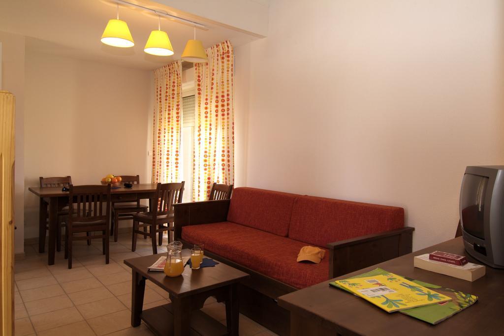 Terres De France - Domaine De Claire Rive Hotel Prayssac Bagian luar foto