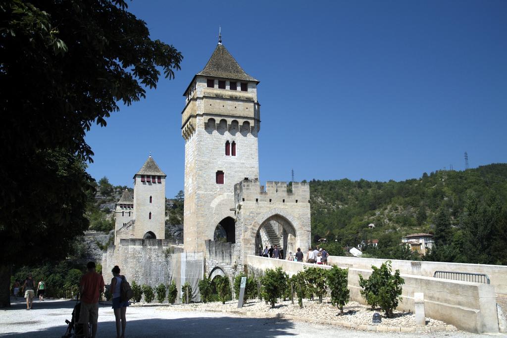 Terres De France - Domaine De Claire Rive Hotel Prayssac Bagian luar foto